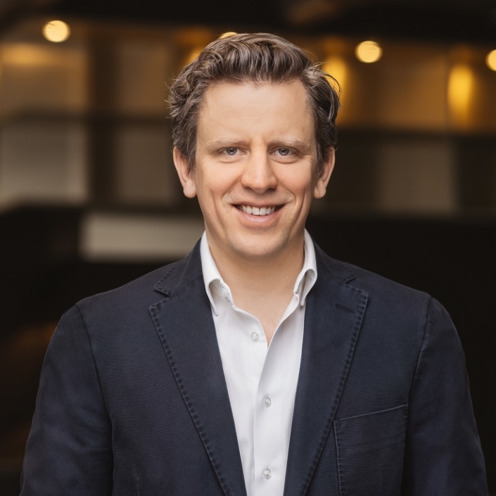 Jung, innovativ und realistisch wir sind das Team der Cube Real Estate.