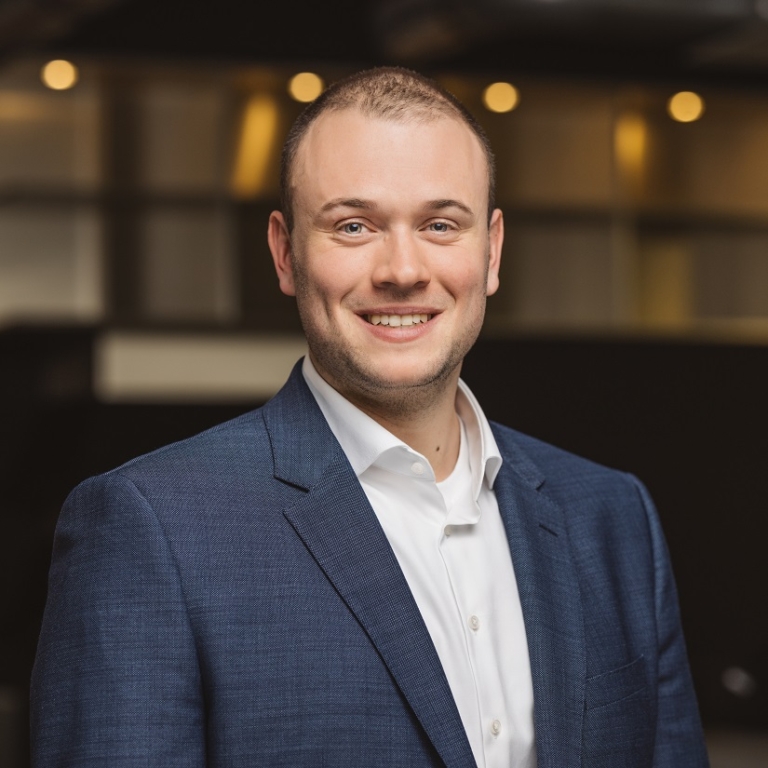 Jung, innovativ und realistisch Wir sind das Team der Cube Real Estate.